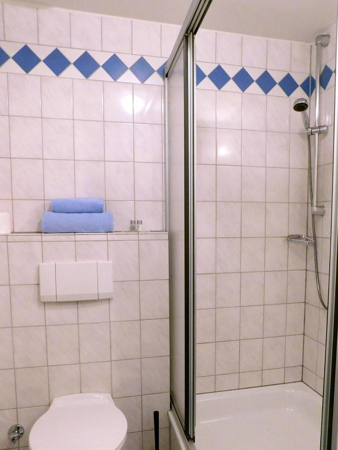 Das Weiss Blaue Haus Hotell Düsseldorf Rom bilde